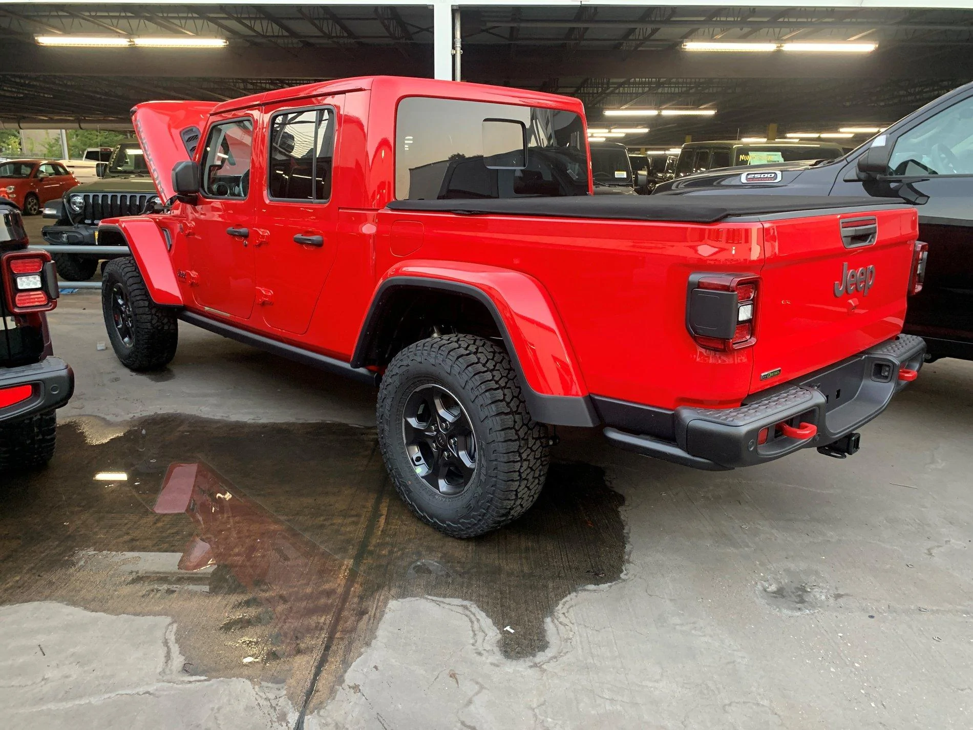 Jeep Gladiator Progress of building and delivering the Eco-Diesel Jeep at Dealer