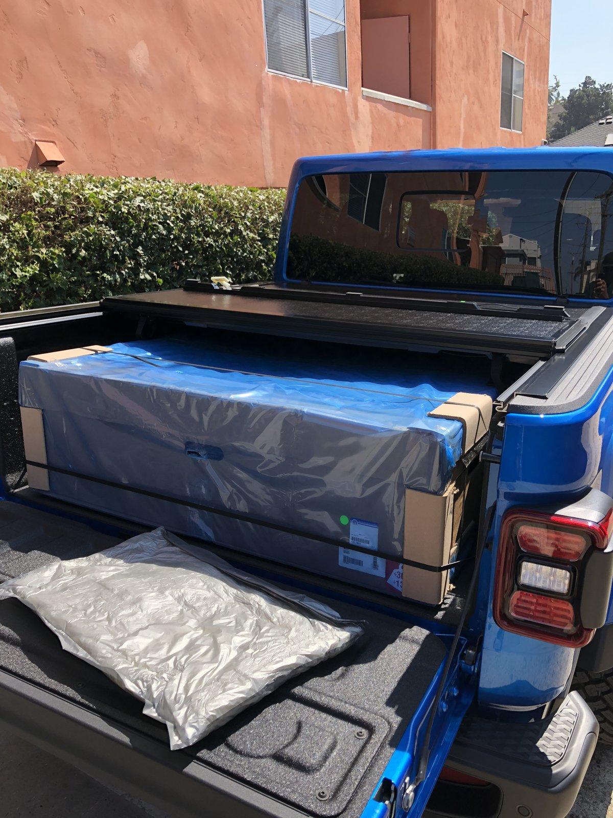 Jeep Gladiator Mandatory Tonneau Cover IMG_2738