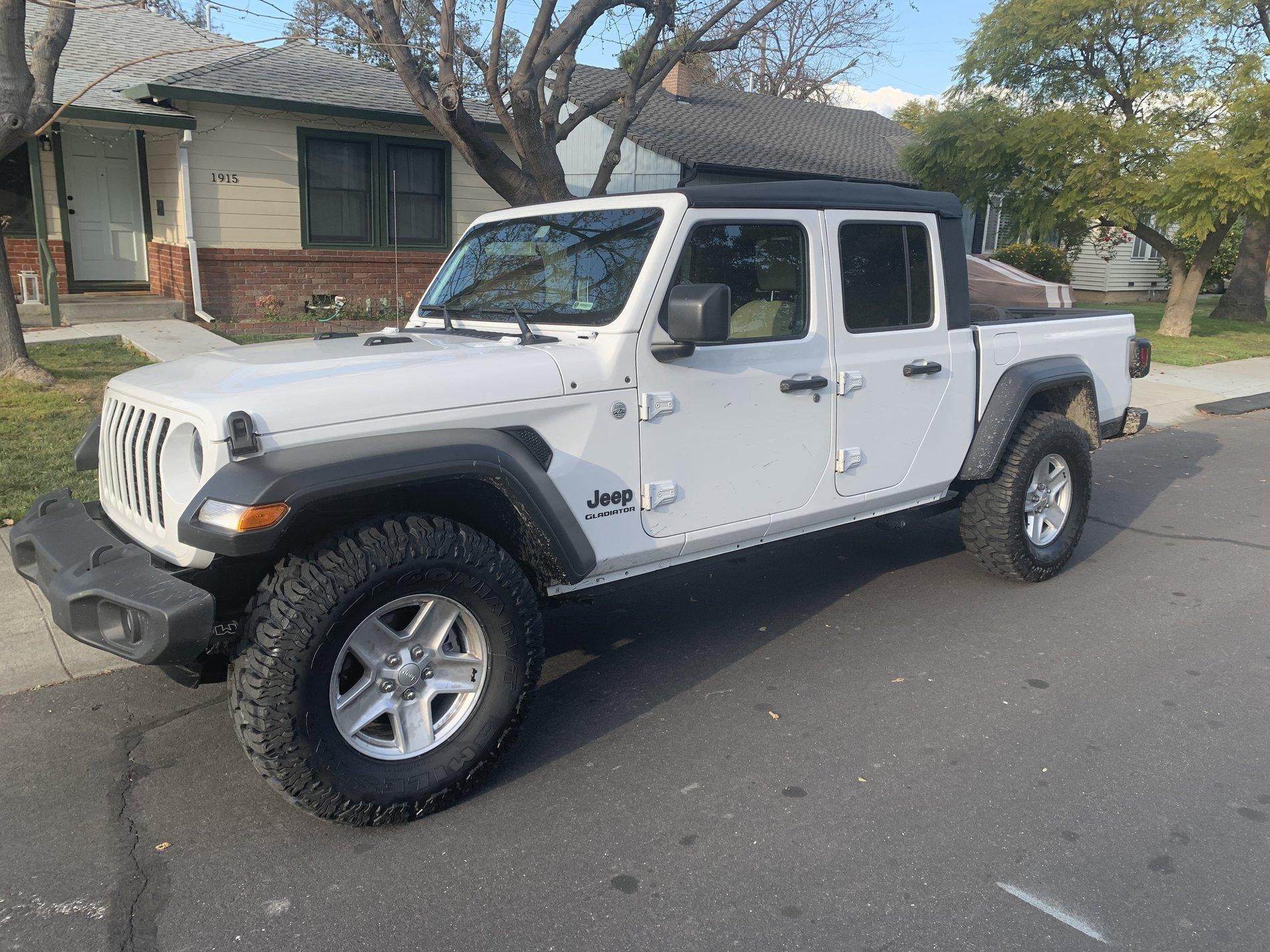 Jeep Gladiator Lets see those Sport S Gladiators with 35" tires and wheels !! 624E416D-7136-4B08-A49F-32C0F1FB5A4D
