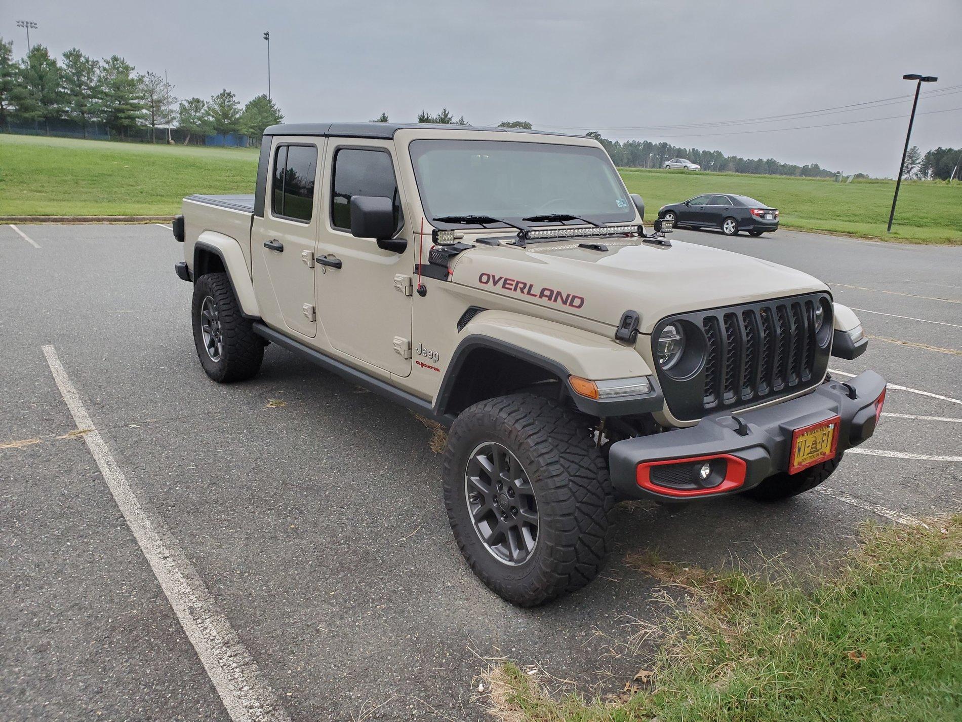 Jeep Gladiator Gladiator Glamour Shots Side Shot