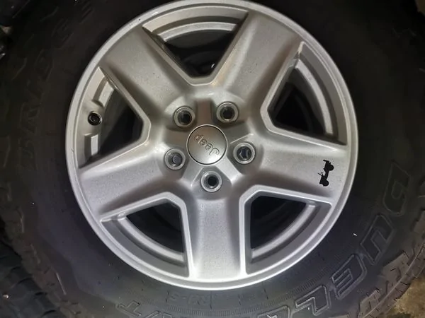 Jeep Gladiator Jeep Gladiator Wheels & Tires. Bridgestone 245/45/17 2,000 miles used only . no tpms. lug nut included 32