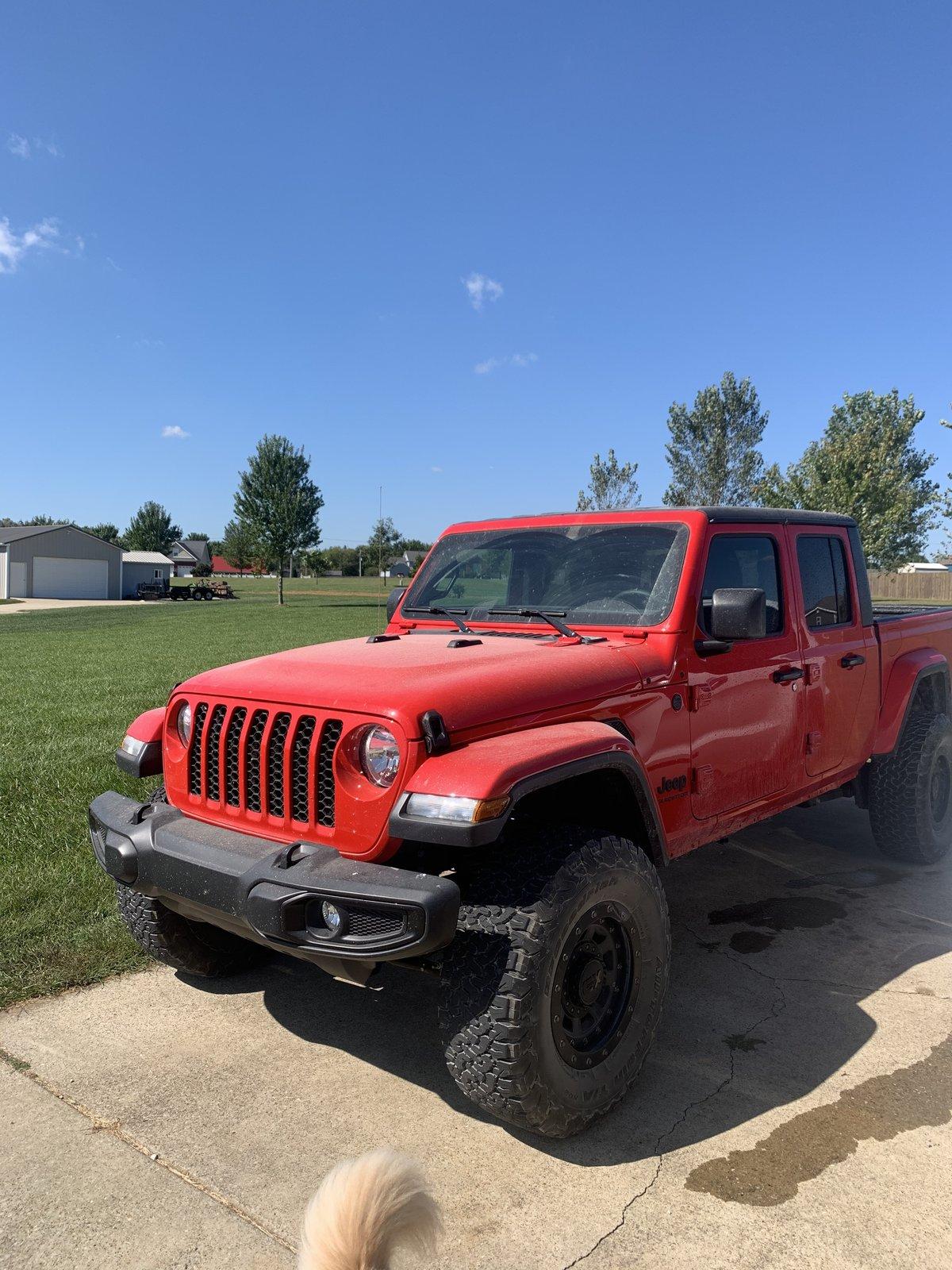 Jeep Gladiator Lets see those Sport S Gladiators with 35" tires and wheels !! 9A8FA70F-BD83-43E5-ADFA-98F4A52721B3
