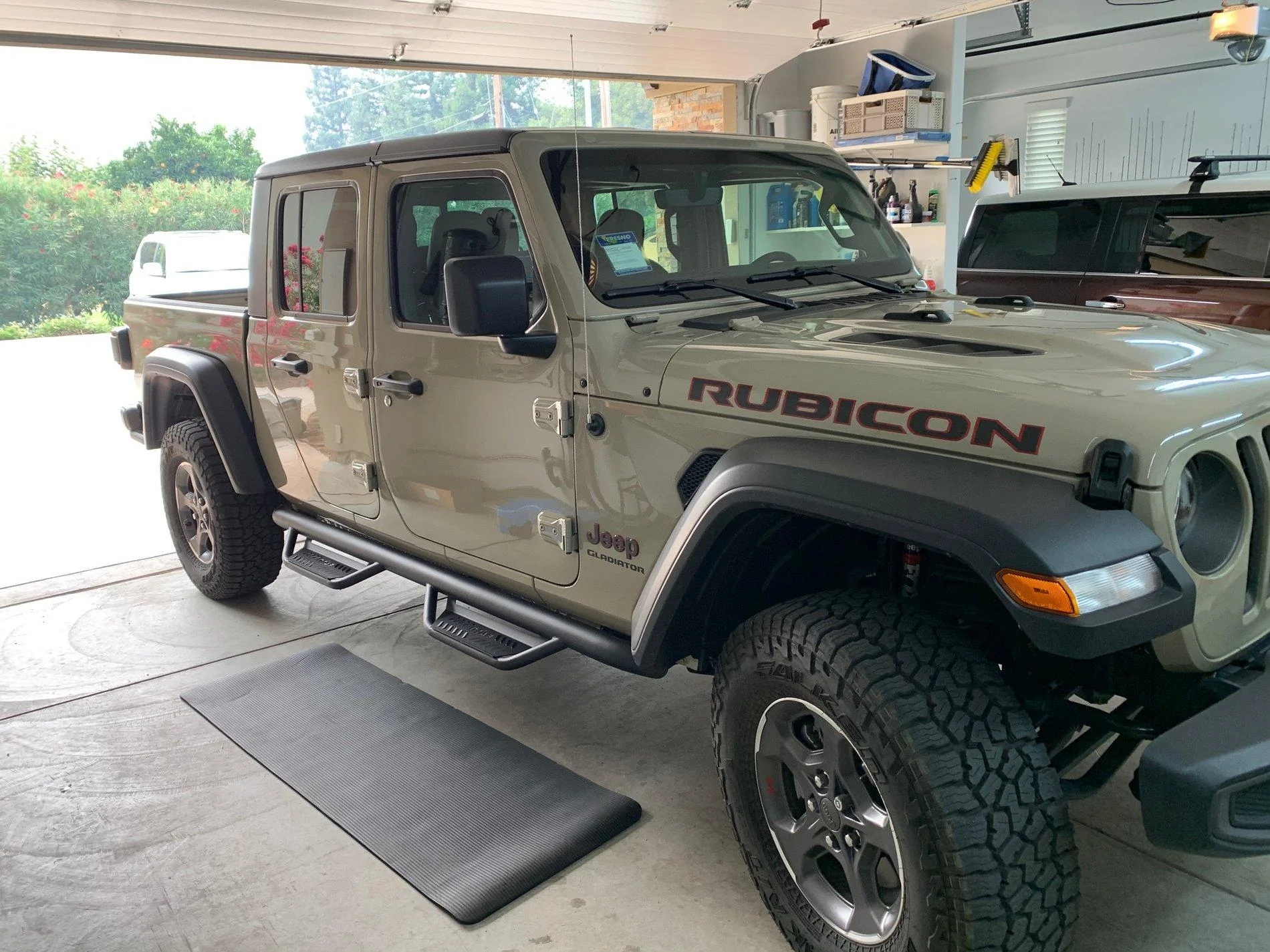Jeep Gladiator Side steps/rails etc.   what are you all runnin ? 1602167626375