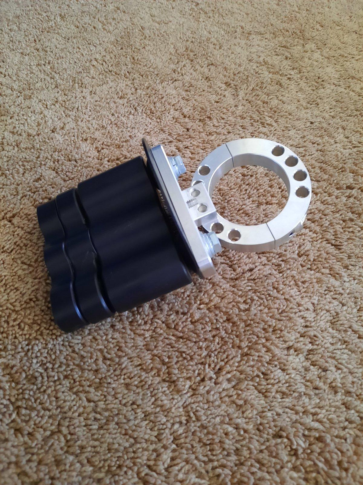 Jeep Gladiator Rotopax Mount with Fourtreks roll bar Mount 20201008_122900 (1)