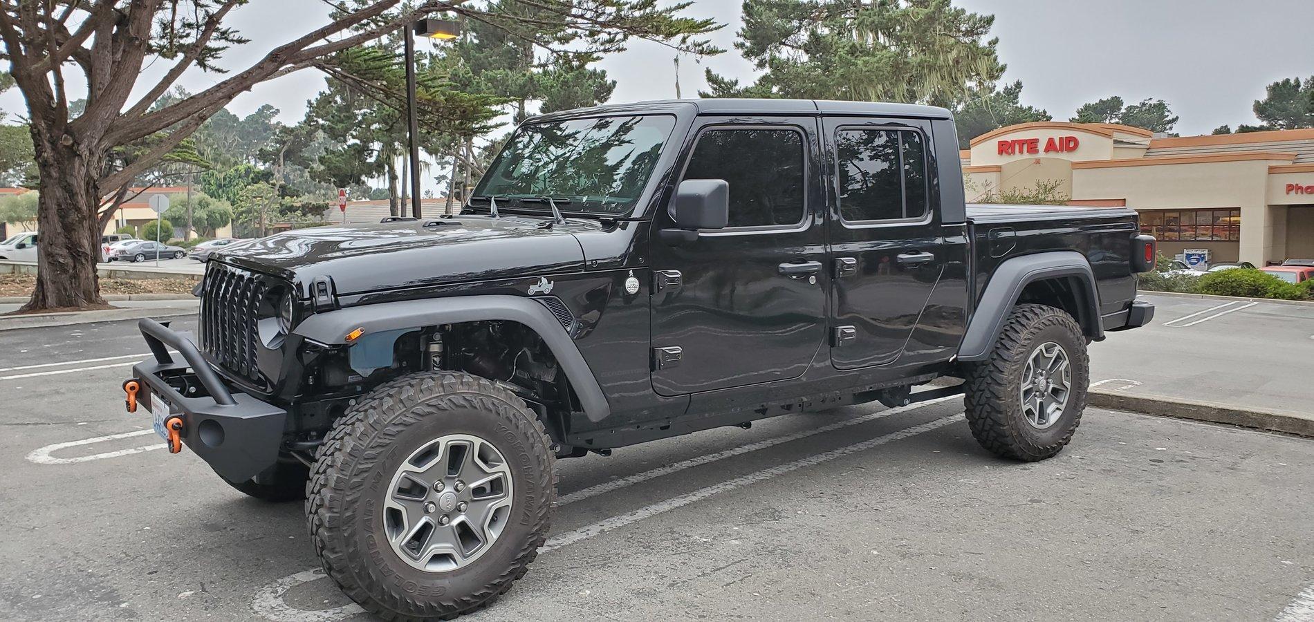 Jeep Gladiator Sport S fender chop (non-max tow) complete 20201007_164647