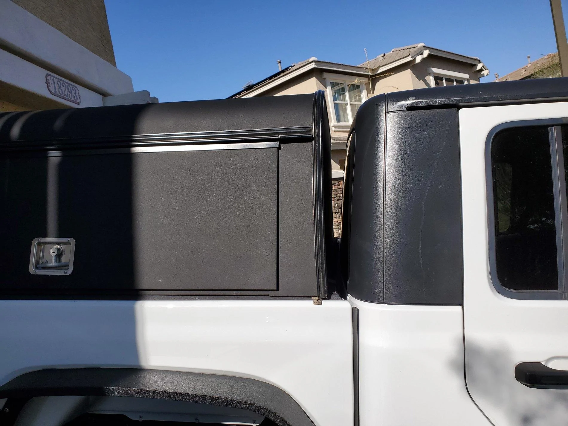 Jeep Gladiator A.R.E. Aluminum Topper 20201006_092836