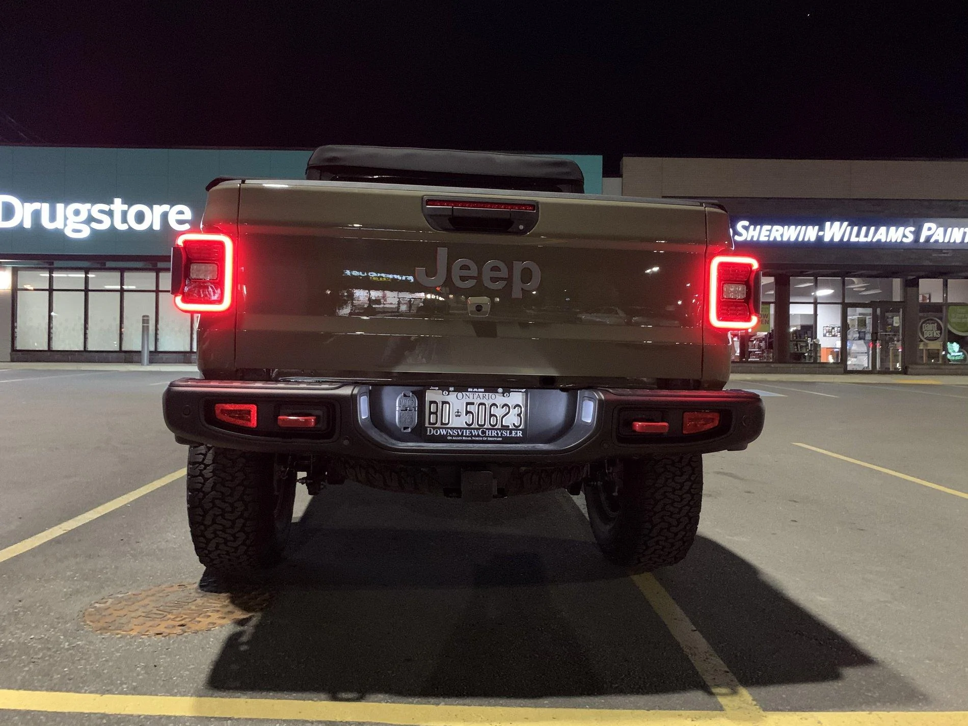 Jeep Gladiator Export Tail lights on NA Spec Gladiator 0E9C8DA7-2E5B-4ED5-9152-BEE21E4C6D0F