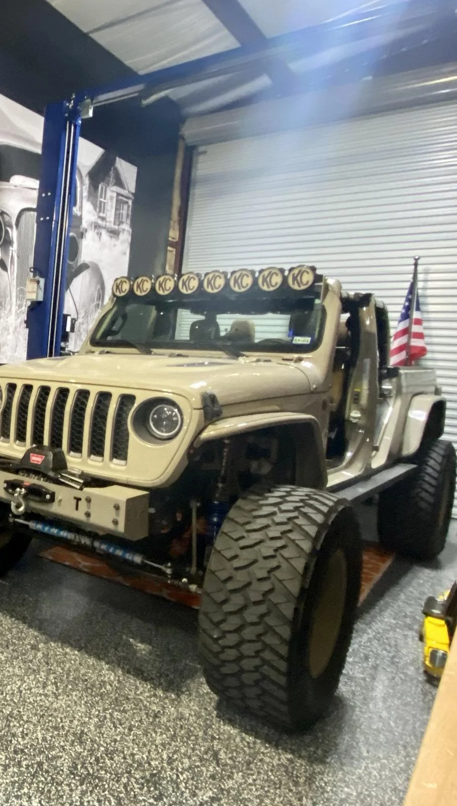 Jeep Gladiator Recommendations for light bar above the windshield with conventional lights (like Hella or KC)? 8896DBA6-71A8-4438-97BC-9F201D49C6DC