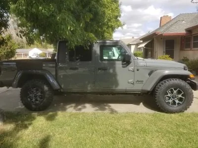 Jeep Gladiator 275x80r17 MTRs on my Gladiator AB6B3421-775F-4E23-B70E-72948DEF2582
