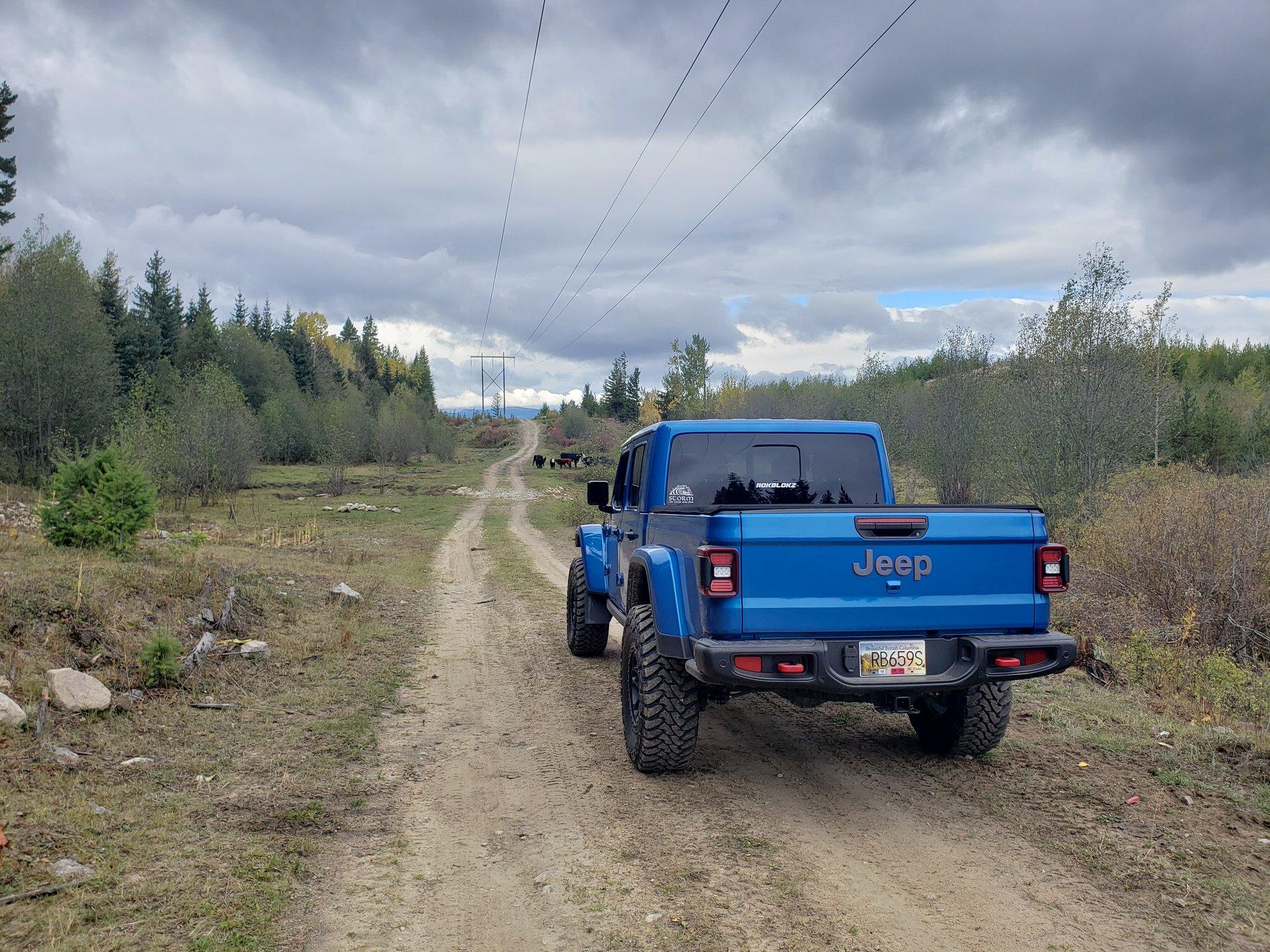 Jeep Gladiator HYDRO BLUE PEARL Gladiator JT Club 20201010_120921