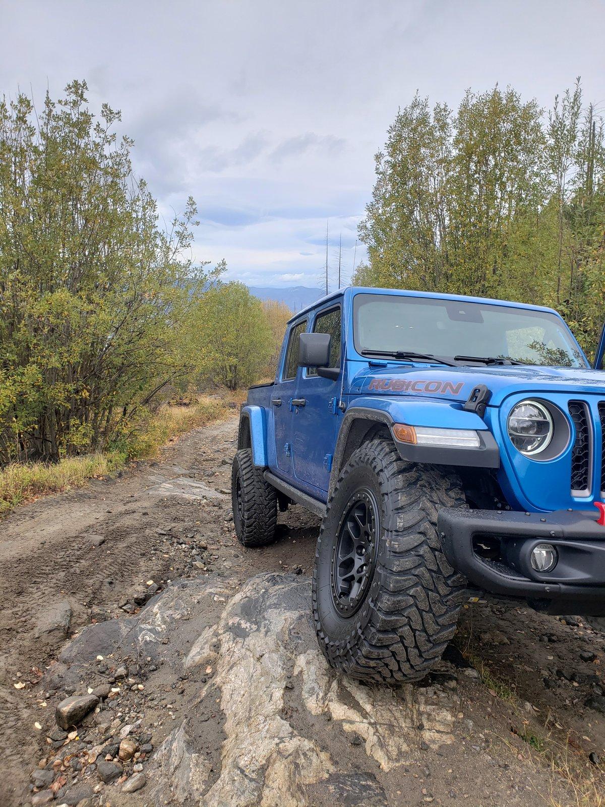 Jeep Gladiator HYDRO BLUE PEARL Gladiator JT Club 20201010_110127