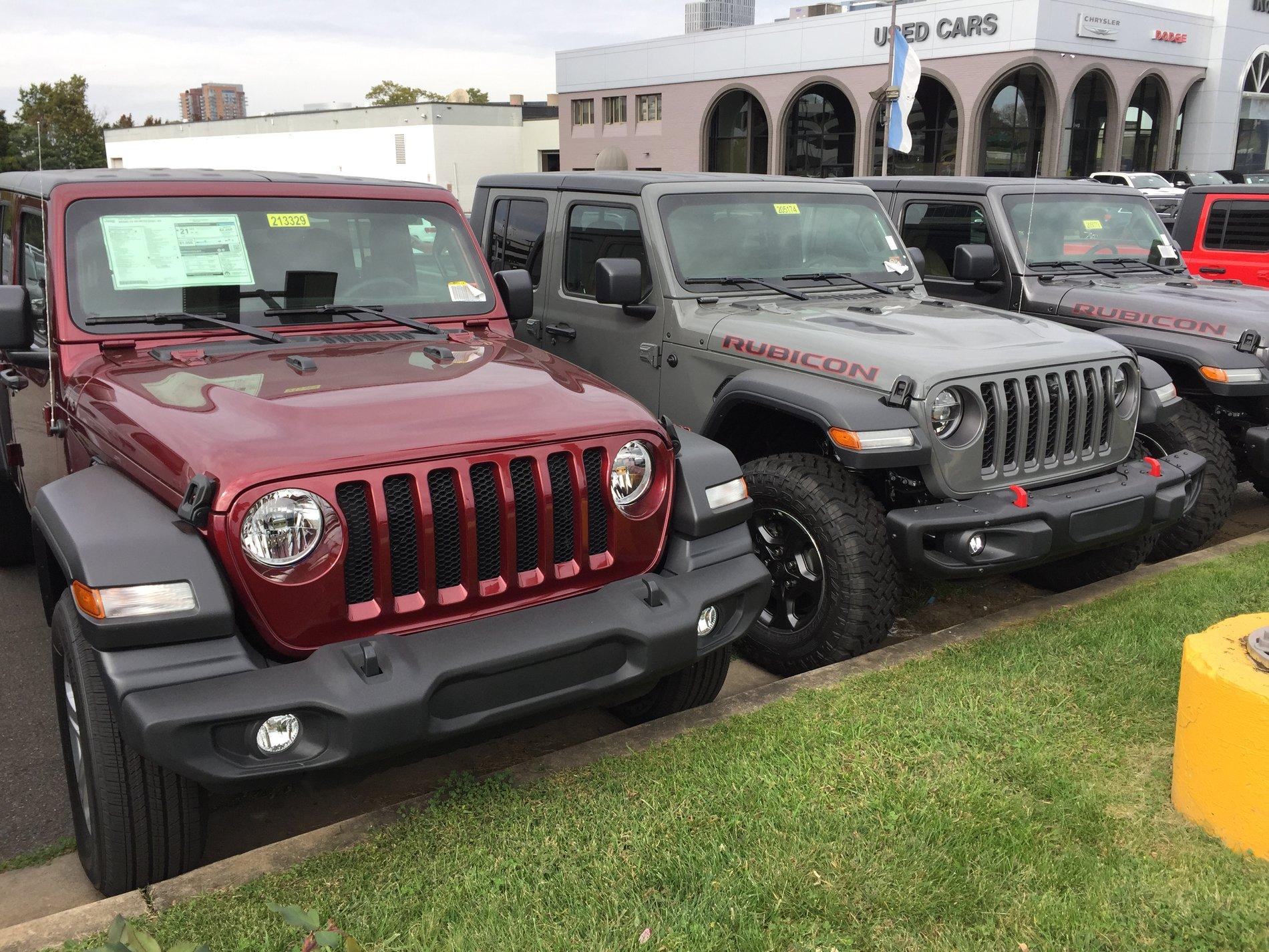 Jeep Gladiator Snazzberry Gladiator JT club IMG_2897.JPG