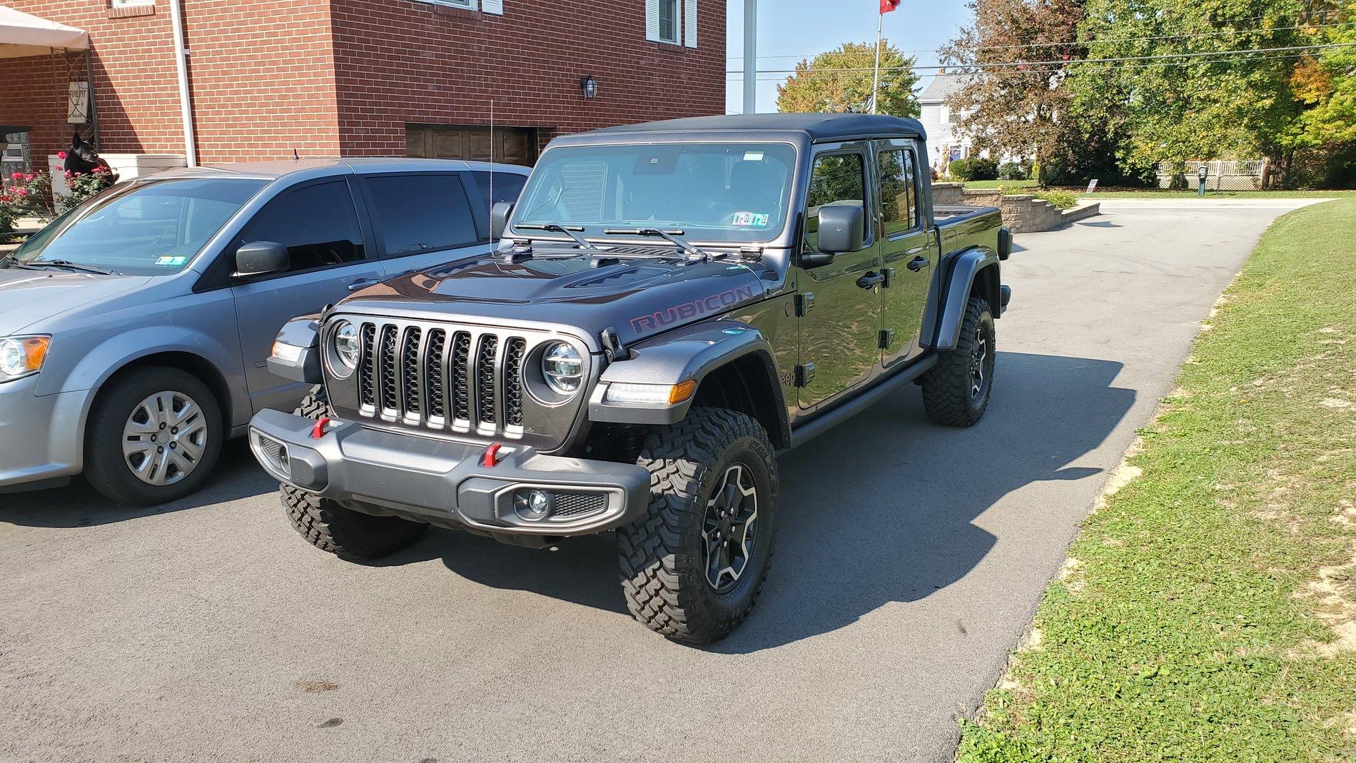 Jeep Gladiator New Premium soft top-trade for hard top 20201007_112352