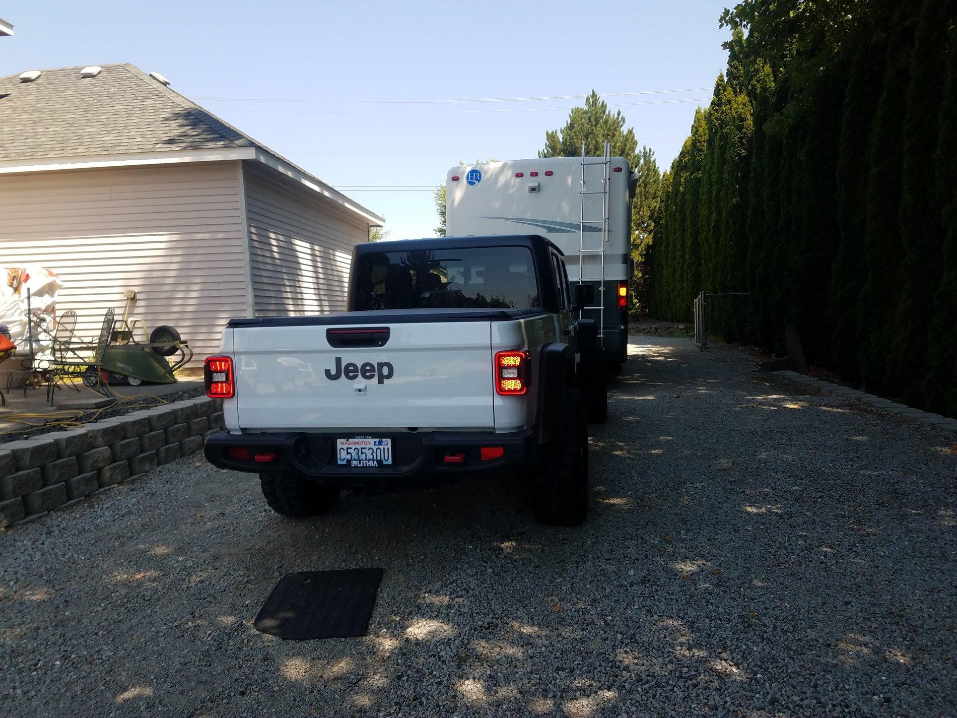 Jeep Gladiator My First Flat Tow 20200731_124717