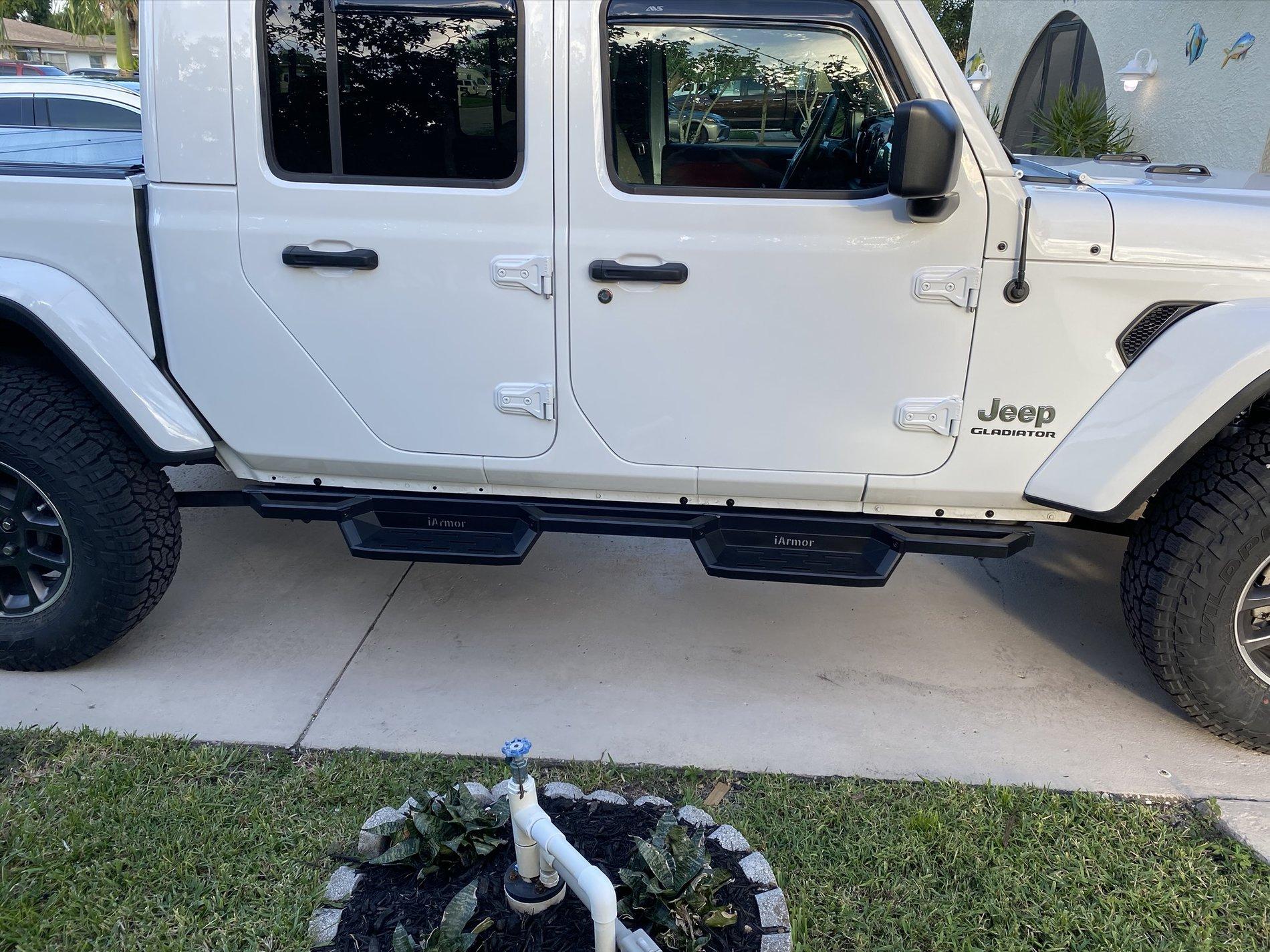 Jeep Gladiator Closed the gap! B35F3D4D-4175-4B7B-88DB-4EFEB13F7D1F