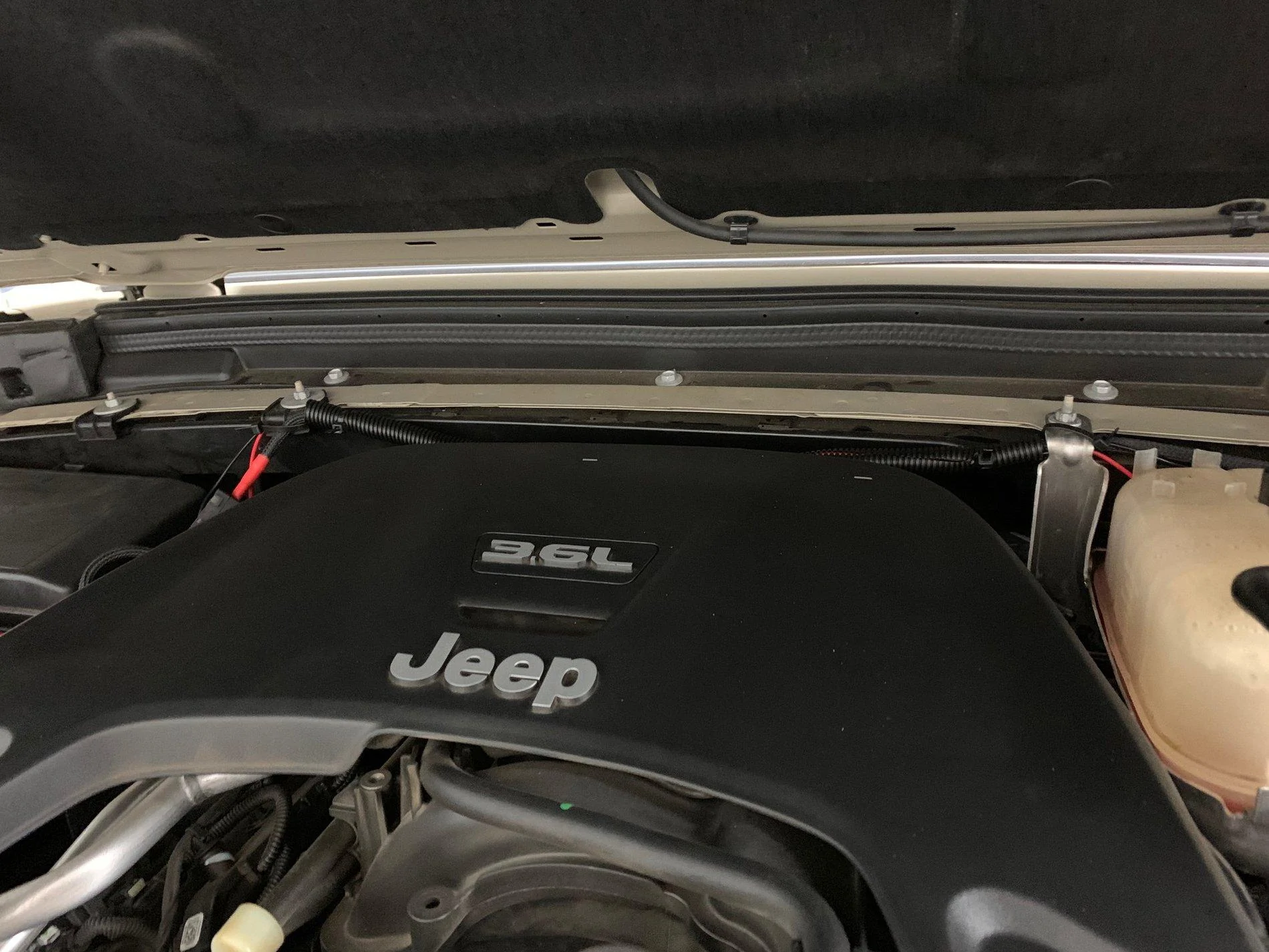 Jeep Gladiator GOOD OPTION TO ADD AUXILIARY SWITCHES 6C664D07-A7DD-4EB6-974E-9984855135A1