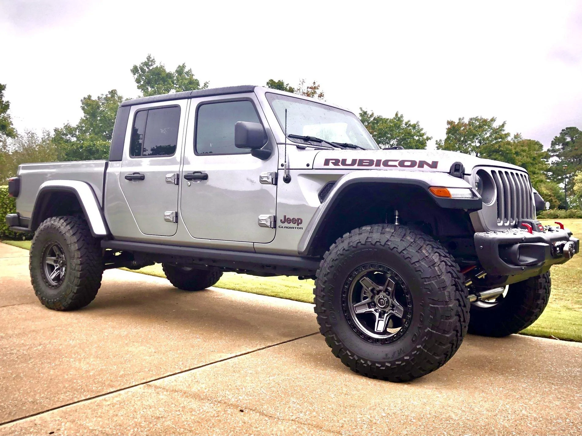 Jeep Gladiator Mopar 2” vs Clayton 3.5” lift before and after 7B341A17-7E7D-4D34-B244-36FA1EF74842