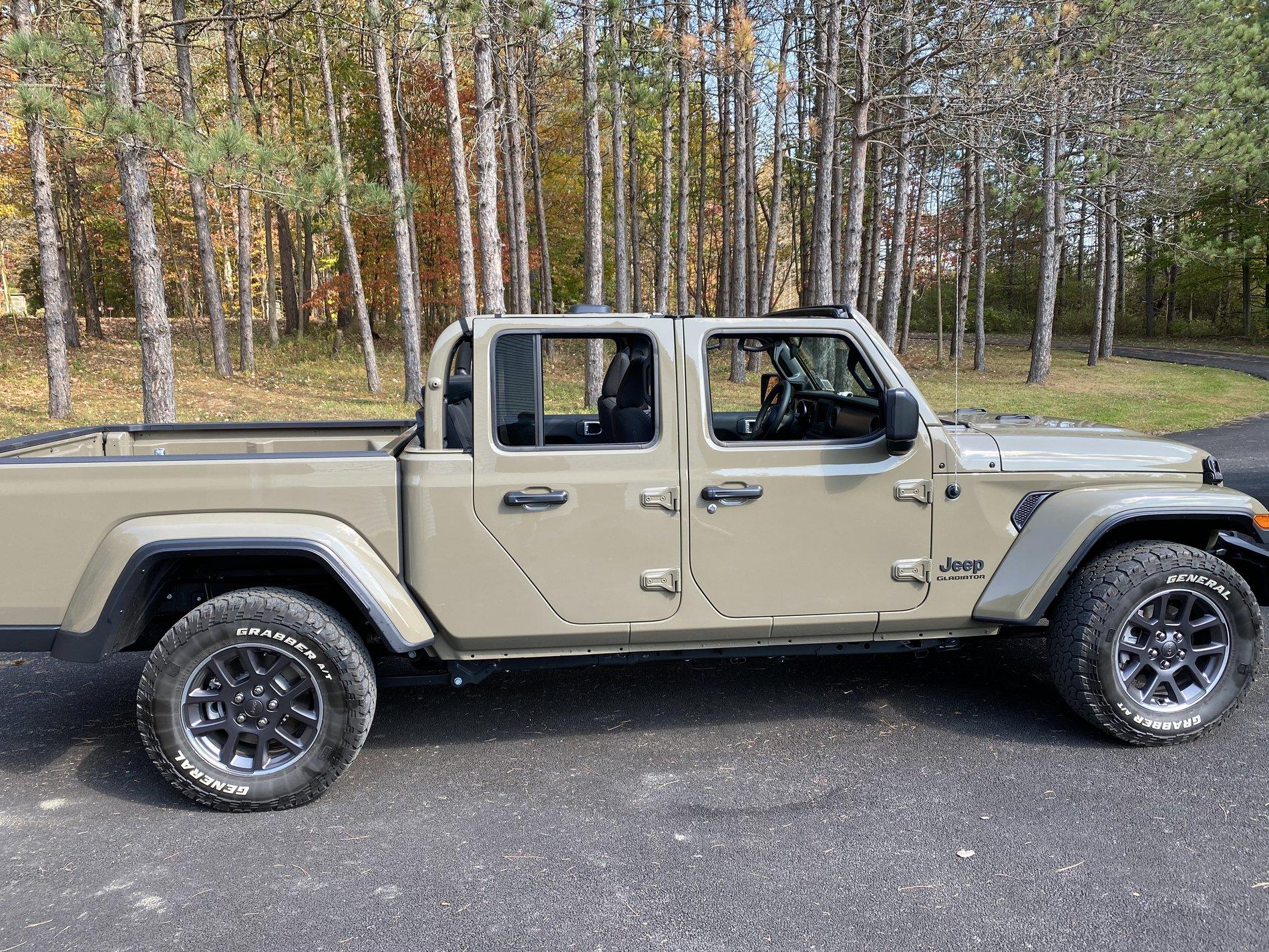 Jeep Gladiator Overland Wheel/Tire upgrade combo suggestions ECC8D131-45EB-4E2C-A094-DBDB60709427