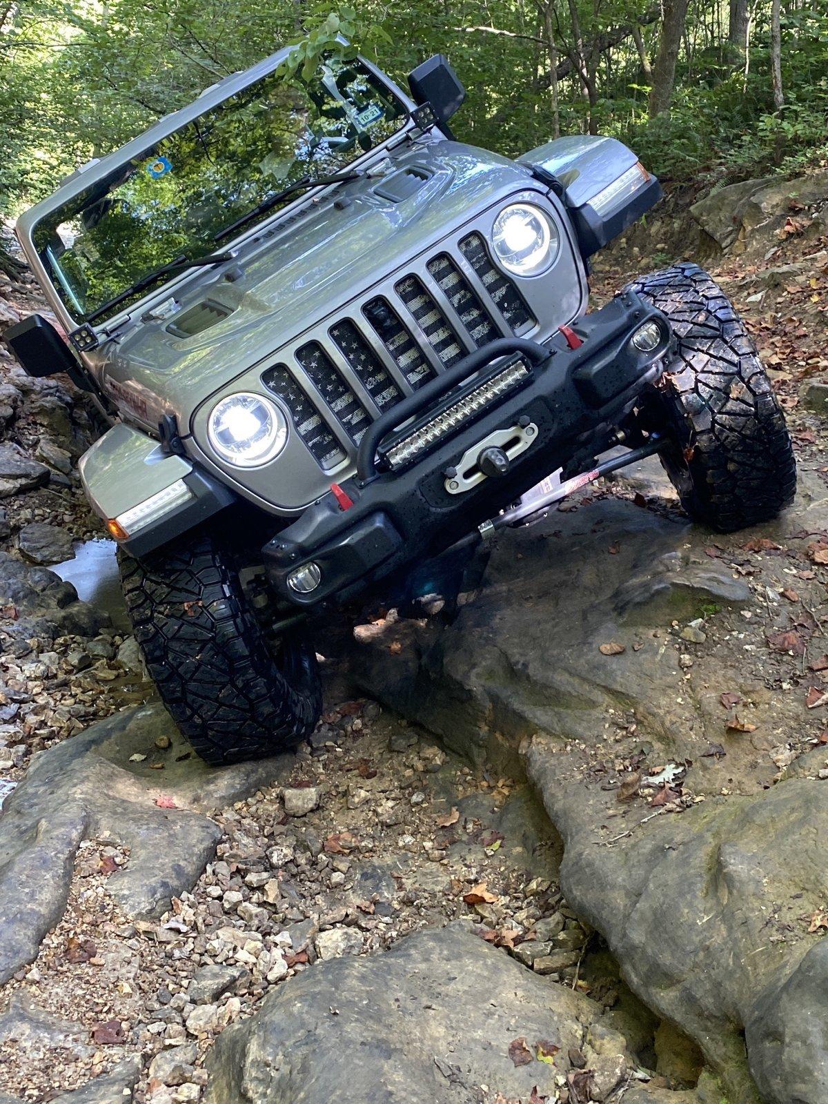 Jeep Gladiator Can I Go Off Road With Stock Axels And 37s? 480E1545-C5BB-4E56-AFAA-CDEBBCD5E1E1