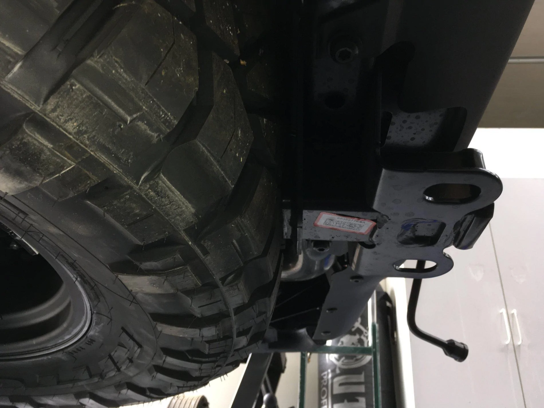 Jeep Gladiator Made my Nitto 37/13.50-20 spare fit. 5022918A-C357-444C-A918-95B04342A4BF