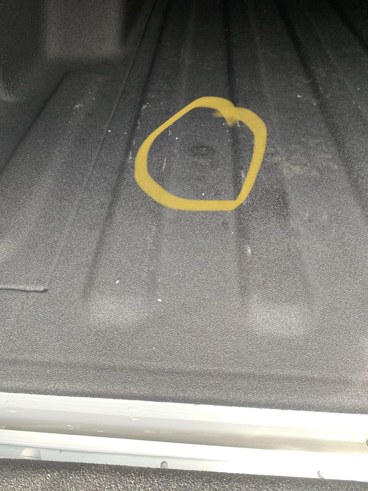 Jeep Gladiator Potential rust spot under factory spray in liner? 7691B9FB-FBDF-431B-952C-8C6E550027AB