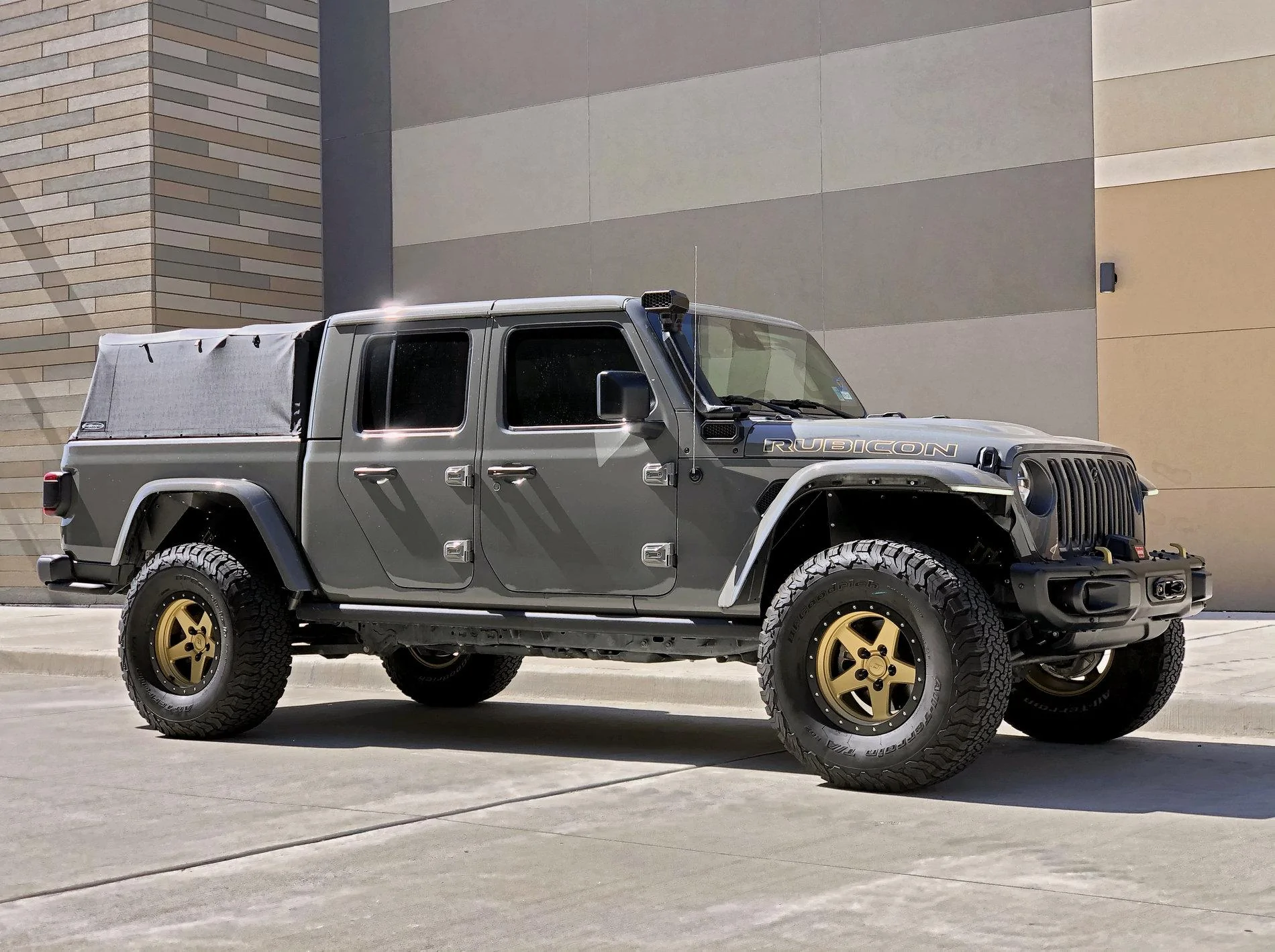 Jeep Gladiator Softopper coming suntopper front
