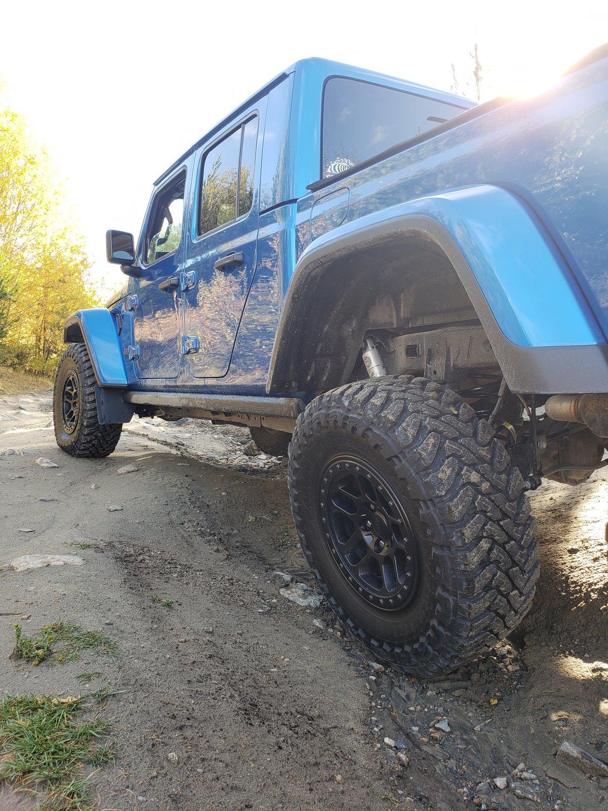 Jeep Gladiator HYDRO BLUE PEARL Gladiator JT Club 20201012_103101
