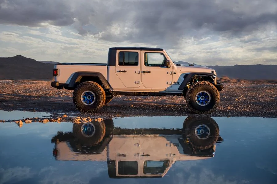 Jeep Gladiator Clayton Off Road JT Suspension Systems ApexRD-