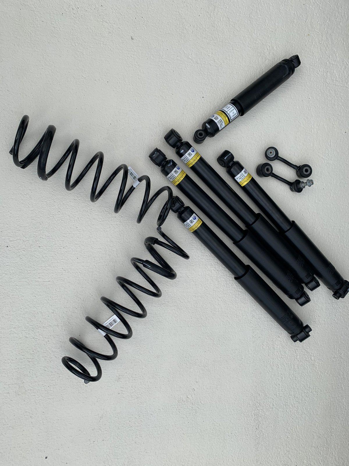 Jeep Gladiator 2021 Gladiator Sport shocks etc 21A2FEB0-740F-4095-B1BD-2D3BE6B03FBC