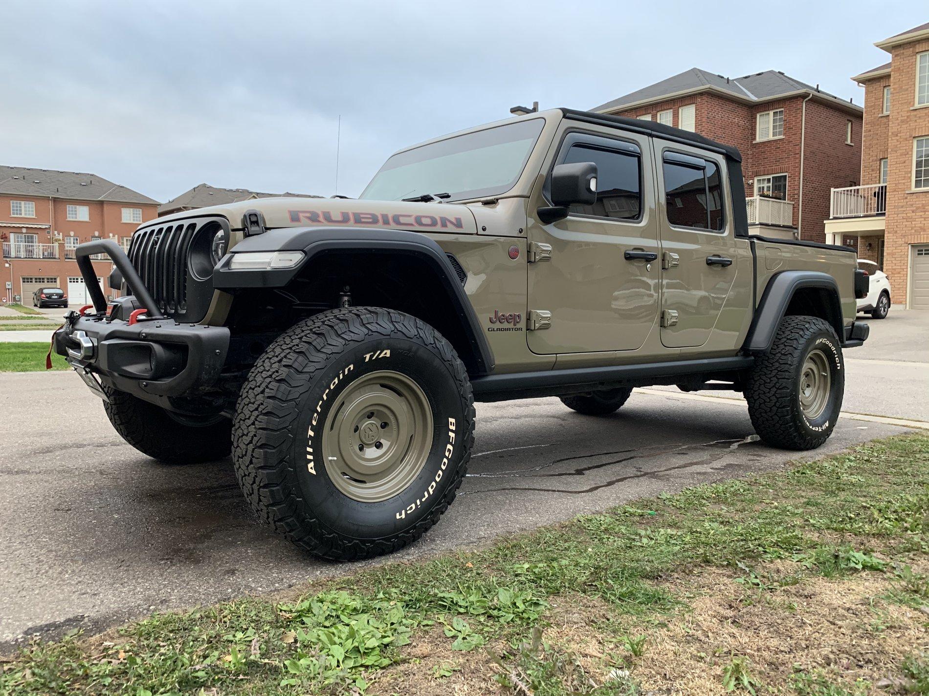 Jeep Gladiator SHOW ME YOUR WHEELS! 8B7AA373-1ADB-46E9-B3E2-5AA355D53985