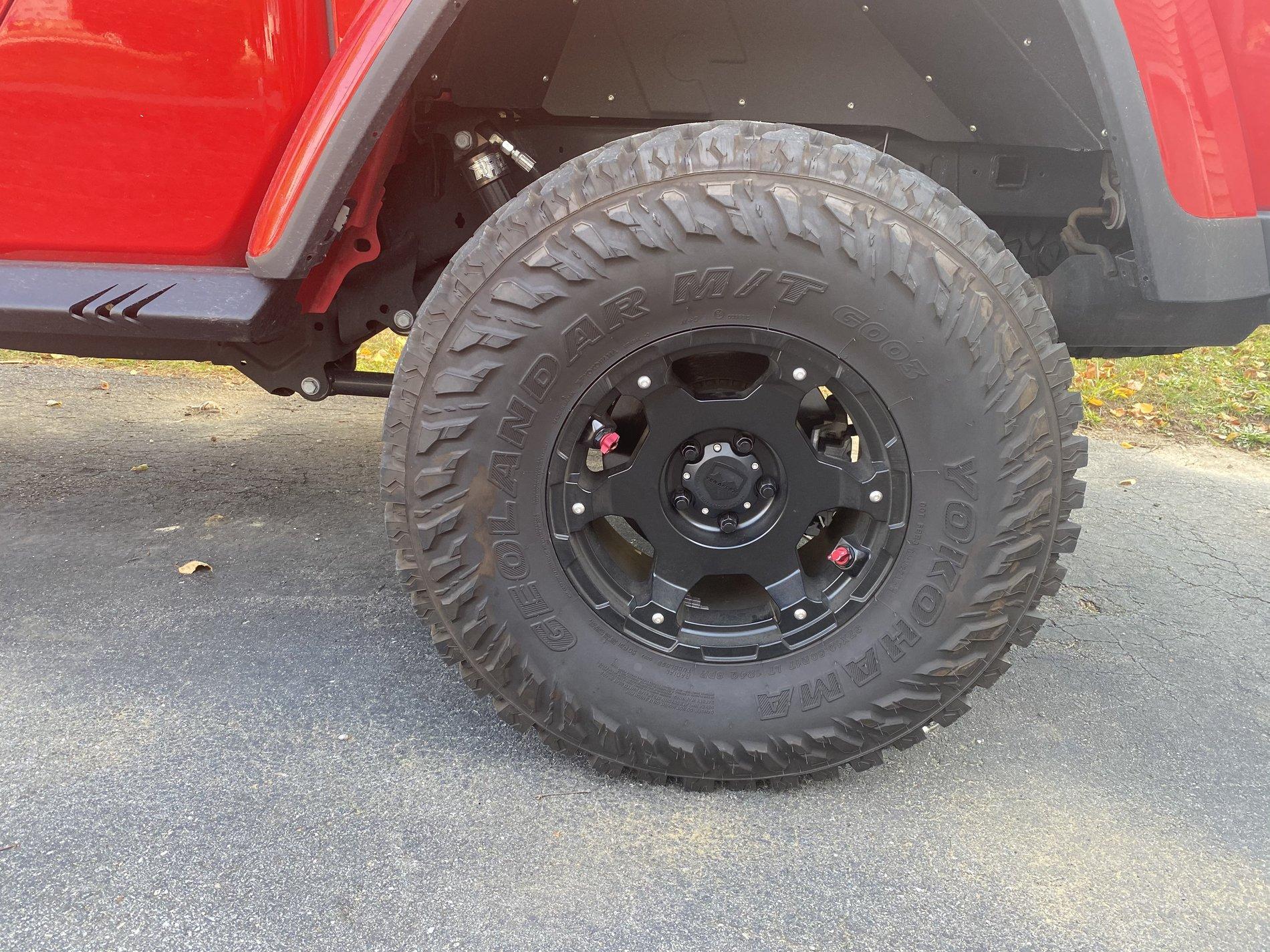 Jeep Gladiator 37 inch Yokohama geolander MT 064CB8A0-86A0-4061-BE6D-2269A2B396A6