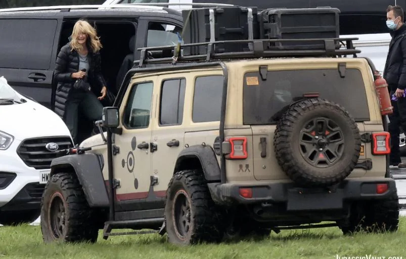 Jeep Gladiator Jeep Gladiator spotted on set of Jurassic World 3 Dominion movie c902fdcf-773e-4937-b60d-93e2fc3acc8c-jpeg