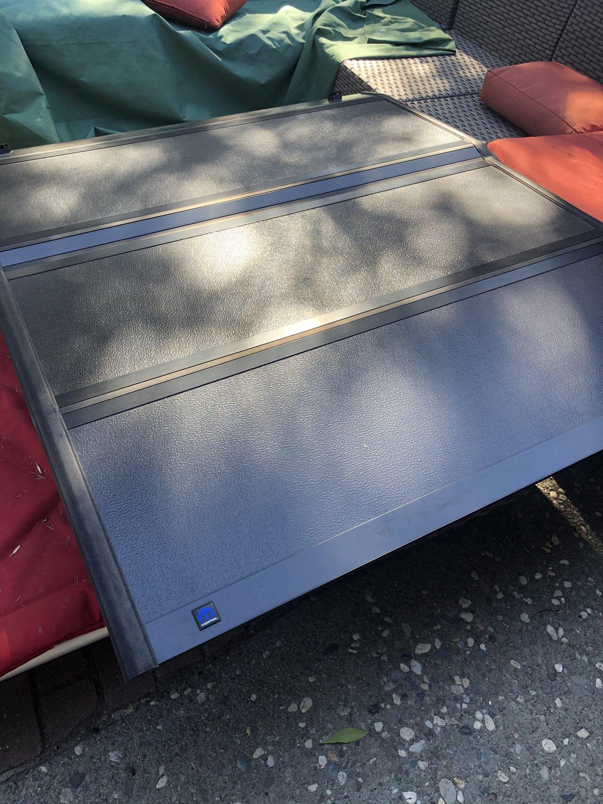 Jeep Gladiator Mopar hard tri fold tonneau E4B464DE-92DC-4E79-B19D-87EDD9846F88