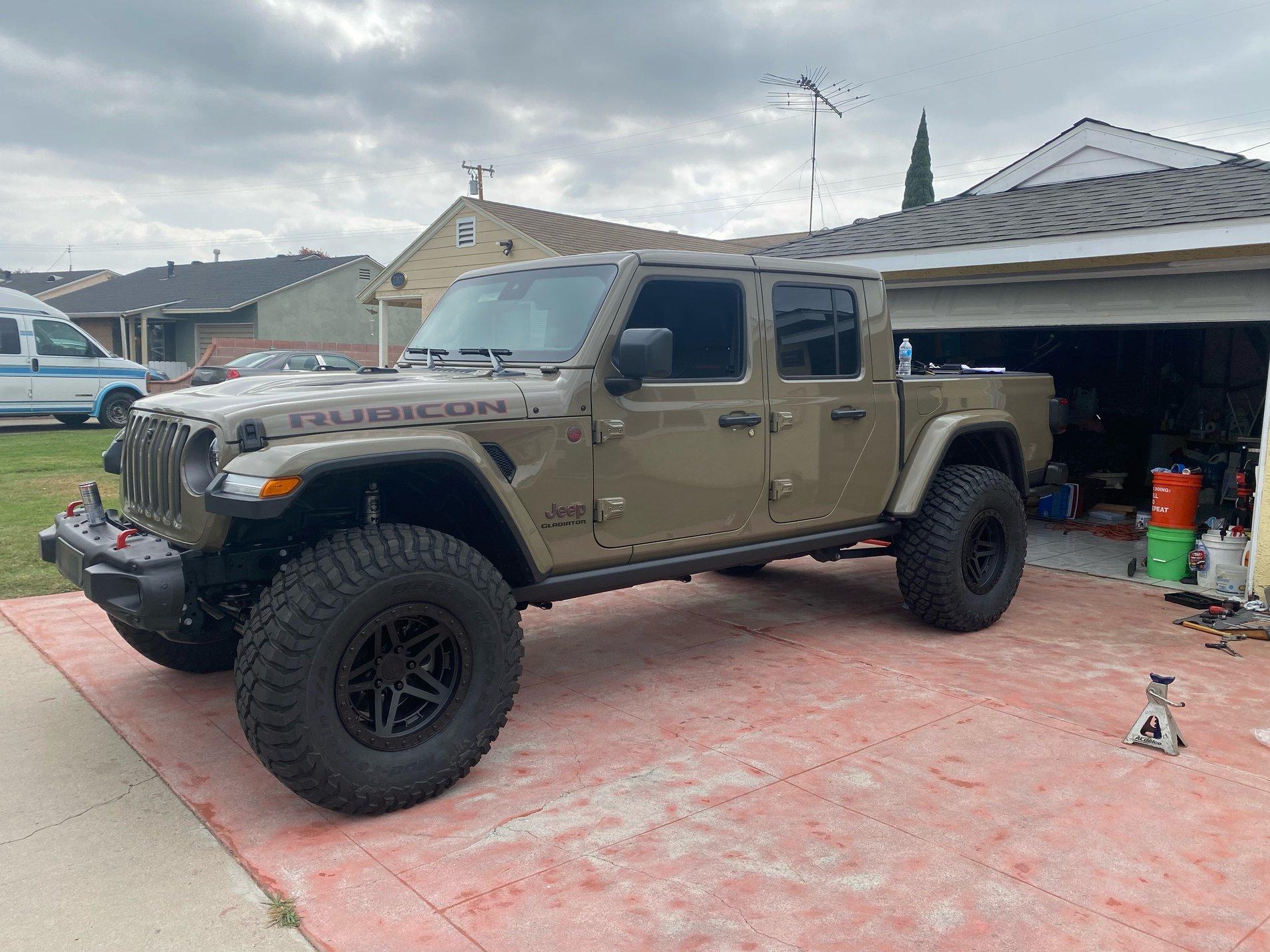 Jeep Gladiator 37x13.5r17 on Stock Rubicon 33FBE3D7-2777-46D2-AC20-EBE5BED63D37