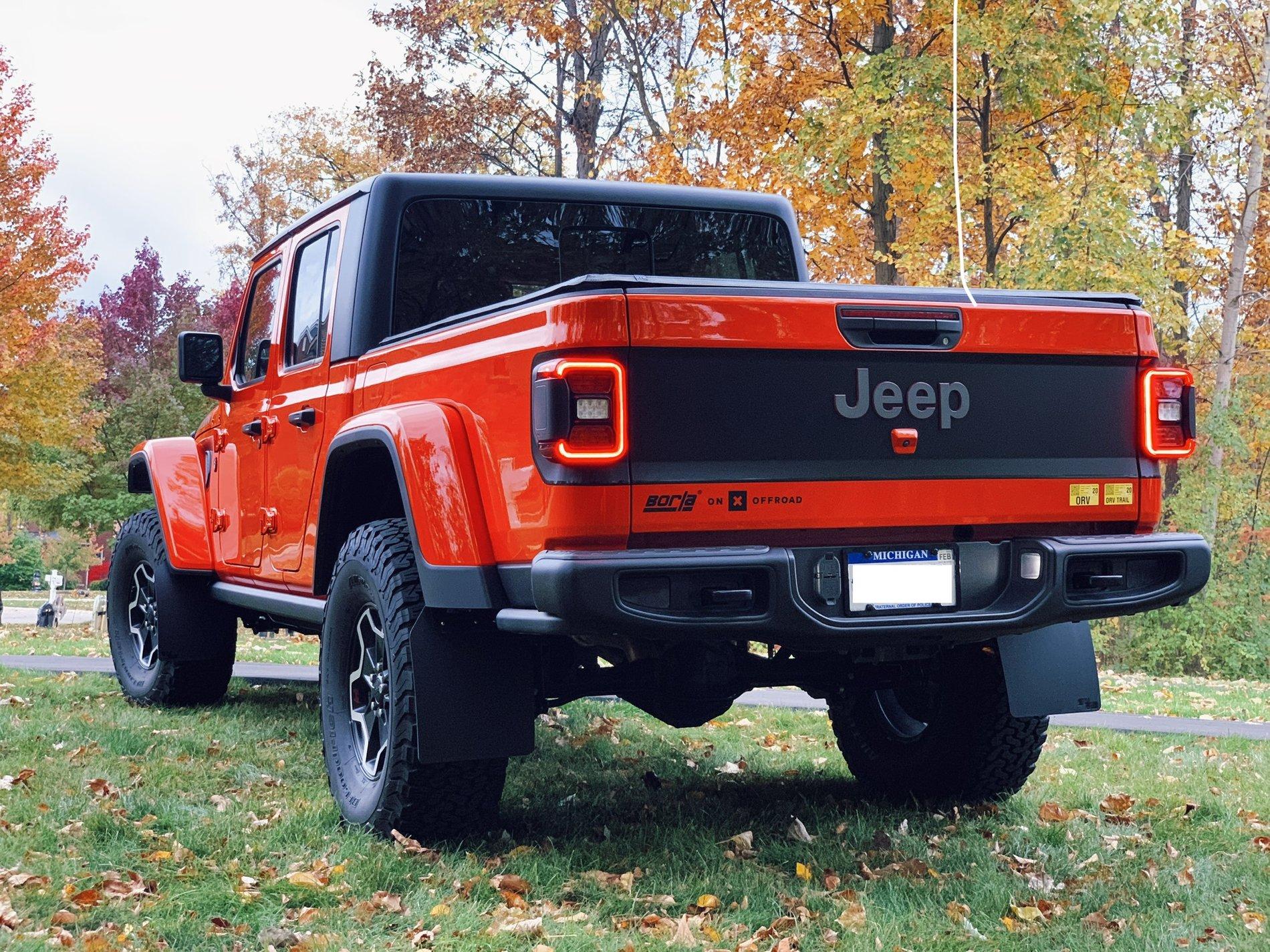 Jeep Gladiator 2020 Punk'n Gladiator Rubicon - 6500 Miles rear side
