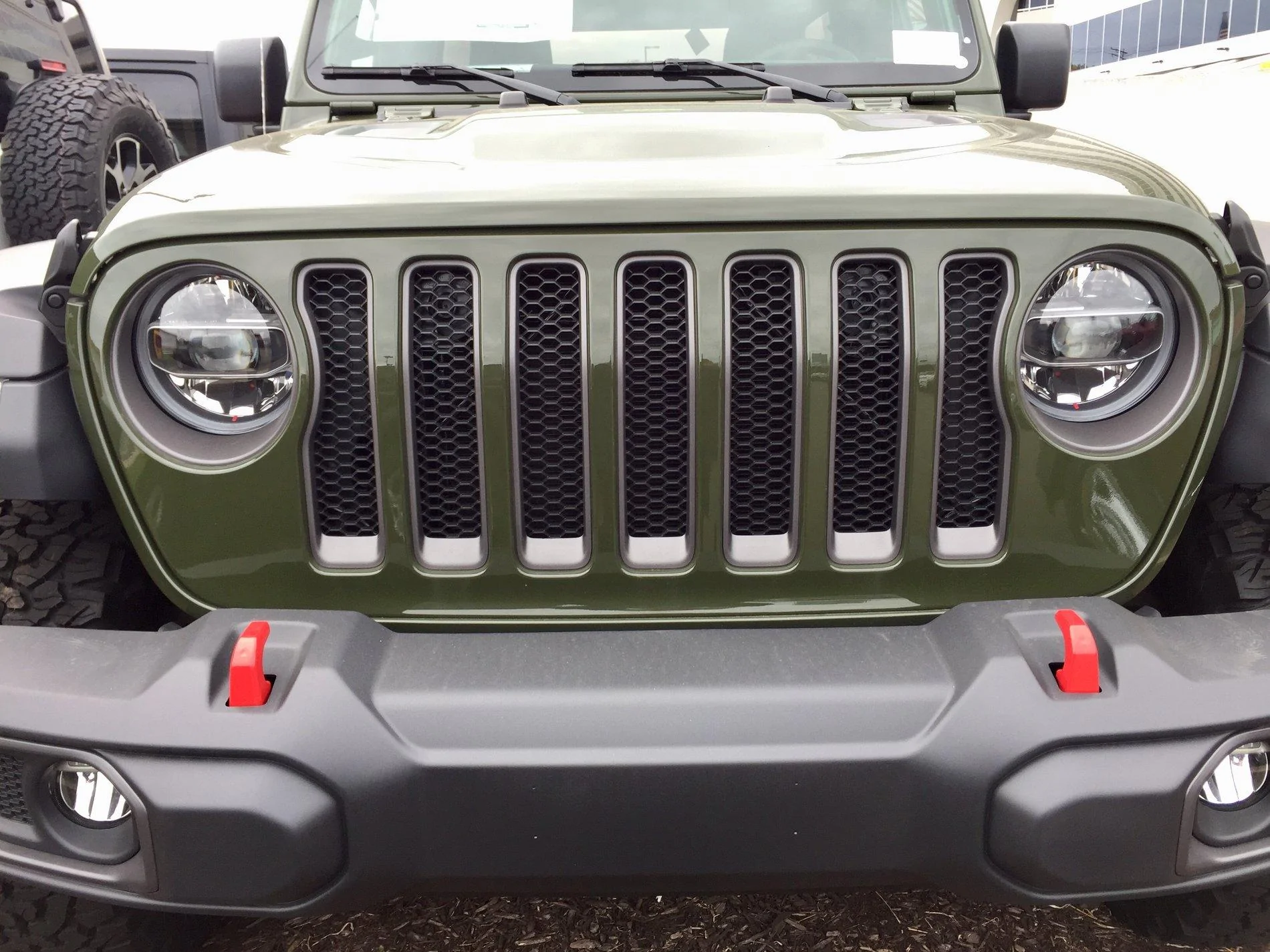 Jeep Gladiator First Look at Sarge Green 2021 Gladiator From Jeep.com C50F2D04-3102-415B-99B5-8E283DD0FB6A