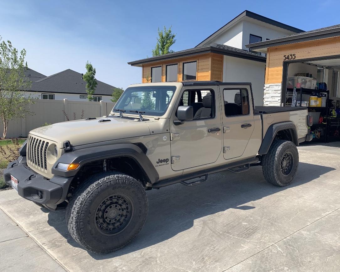 Jeep Gladiator GOBI Gladiator JT Club 3E7BAC16-1871-49D9-BAD7-CD291C7045D7