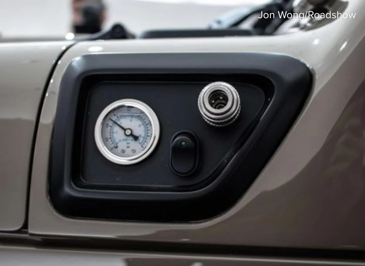 Jeep Gladiator Jeep Gladiator Wayout Concept in Gator Color 1824D86F-0679-4EEC-ABD3-E18D508C94EE