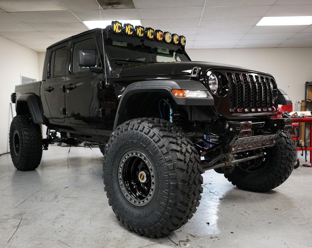 Jeep Gladiator EVO Manufacturing Gladiator Build for MOAB and BAJA 1000 56523127_10213439874256763_7347162556244426752_o-