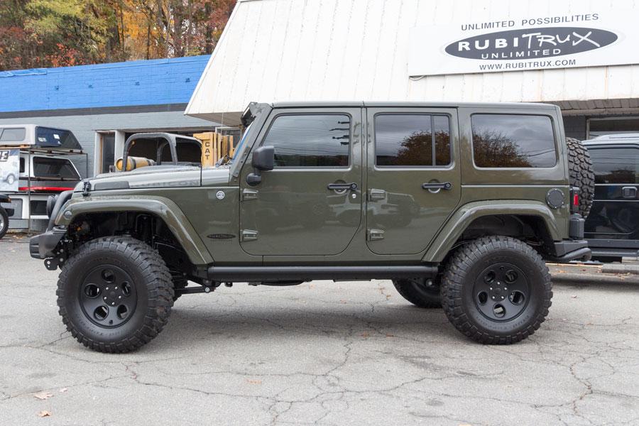 Jeep Gladiator GATOR Gladiator JT Club custom-jeep-wrangler-rubicon-tank-2015-left-side