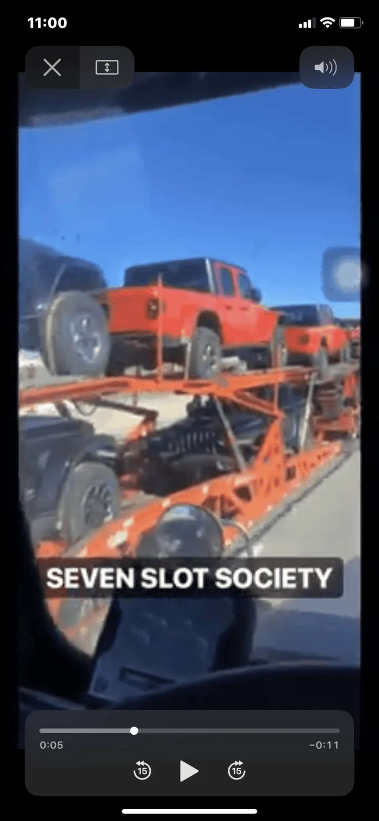 Jeep Gladiator Gladiators heading to dealers spotted on transport carrier? 04317210-A28A-4F43-8389-8FA6F5E6DB13