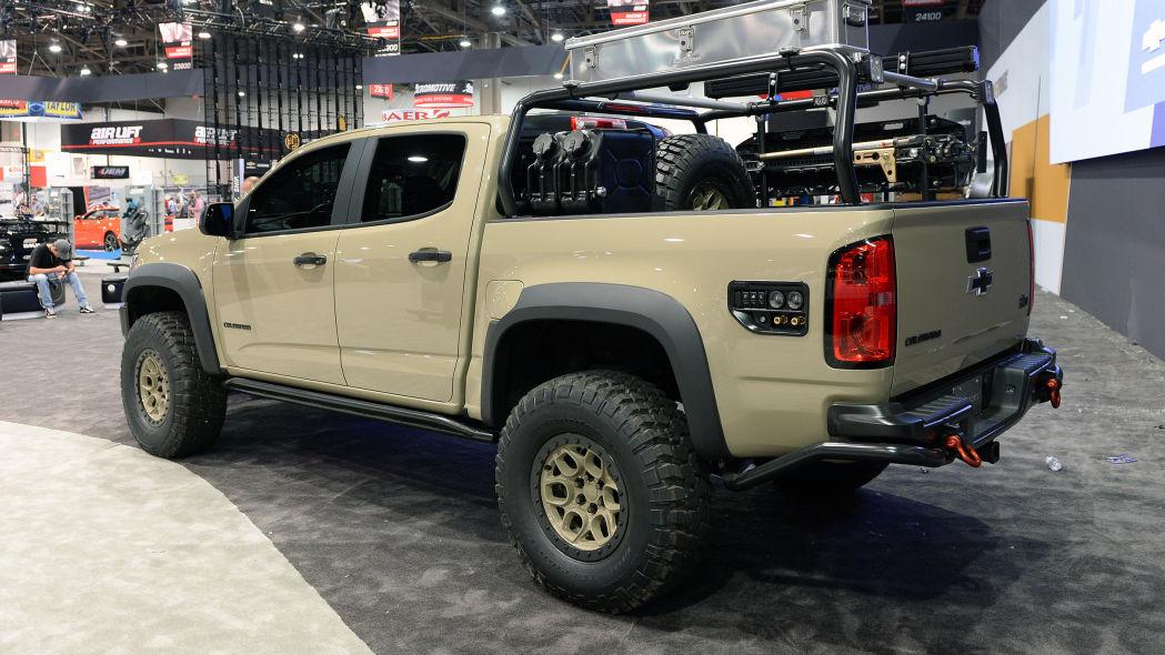Jeep Gladiator Tops! Canopy / covers / toppers / racks possibilities for Gladiator - Show me! 03-chevrolet-colorado-zr2-aev-concept-sema-1