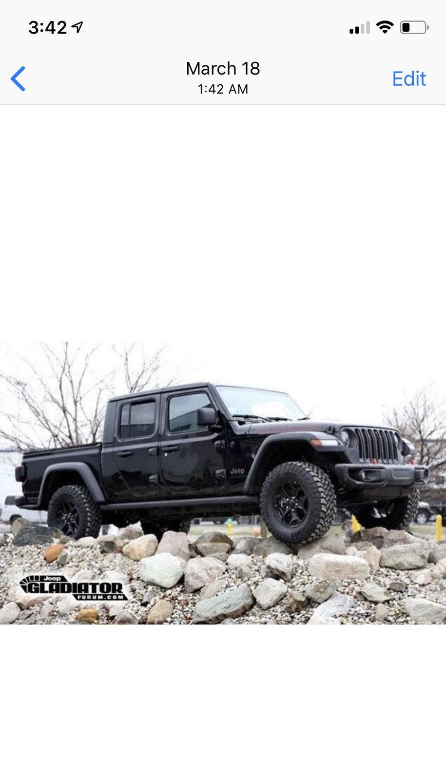 Jeep Gladiator Walk-around of a Gladiator with the launch edition wheels! A5789579-F776-4A51-B96C-671AF7704D01