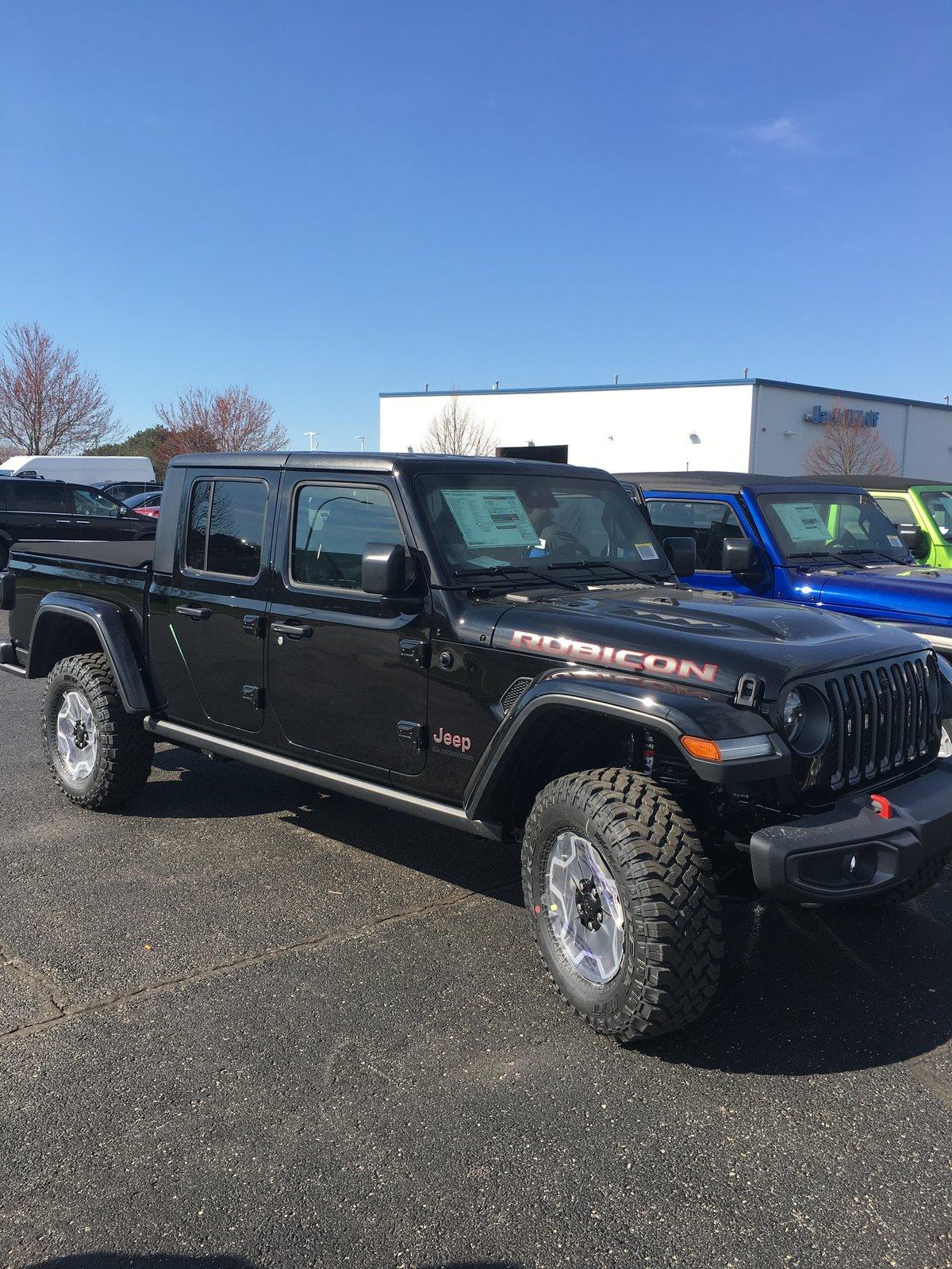 Jeep Gladiator FCA Announcement + Video: 2020 Jeep Gladiator Begins Shipping to U.S. Dealers BB1DE22E-6086-4C80-911D-1D1BEF1C542E