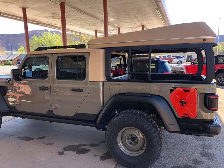 Jeep Gladiator GATOR Gladiator JT Club B9D44124-150D-434C-8B4E-167904EA0DBD