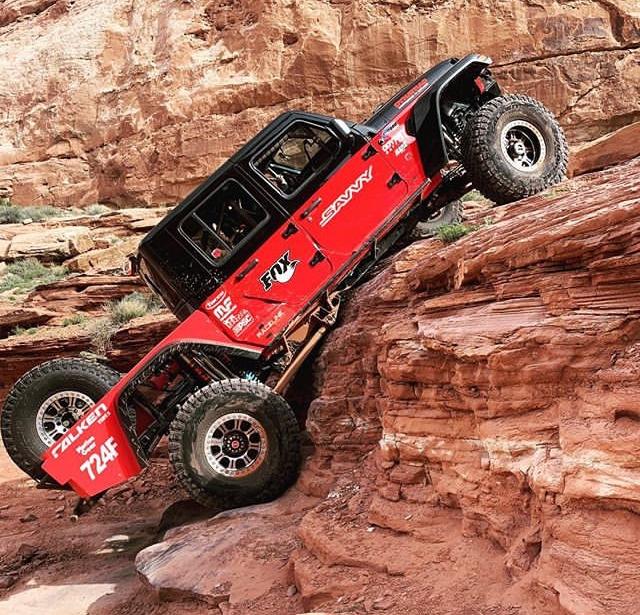 Jeep Gladiator Gladiator racing at King of the Hammers (by Savvy Off Road)! 3CC40D84-47C1-43BE-B5D4-21B0ECF0AC2C