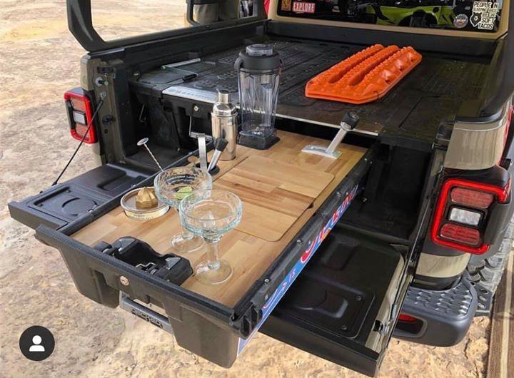 Jeep Gladiator Jeep Gladiator Wayout Concept in Gator Color 4C9AF77F-46D0-4F55-BB18-BA1D36E8CFFB