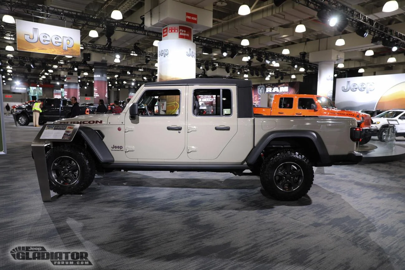 Jeep Gladiator GOBI Gladiator JT Club Gobi-Jeep-Gladiator-Pickup-JT-A33A8393