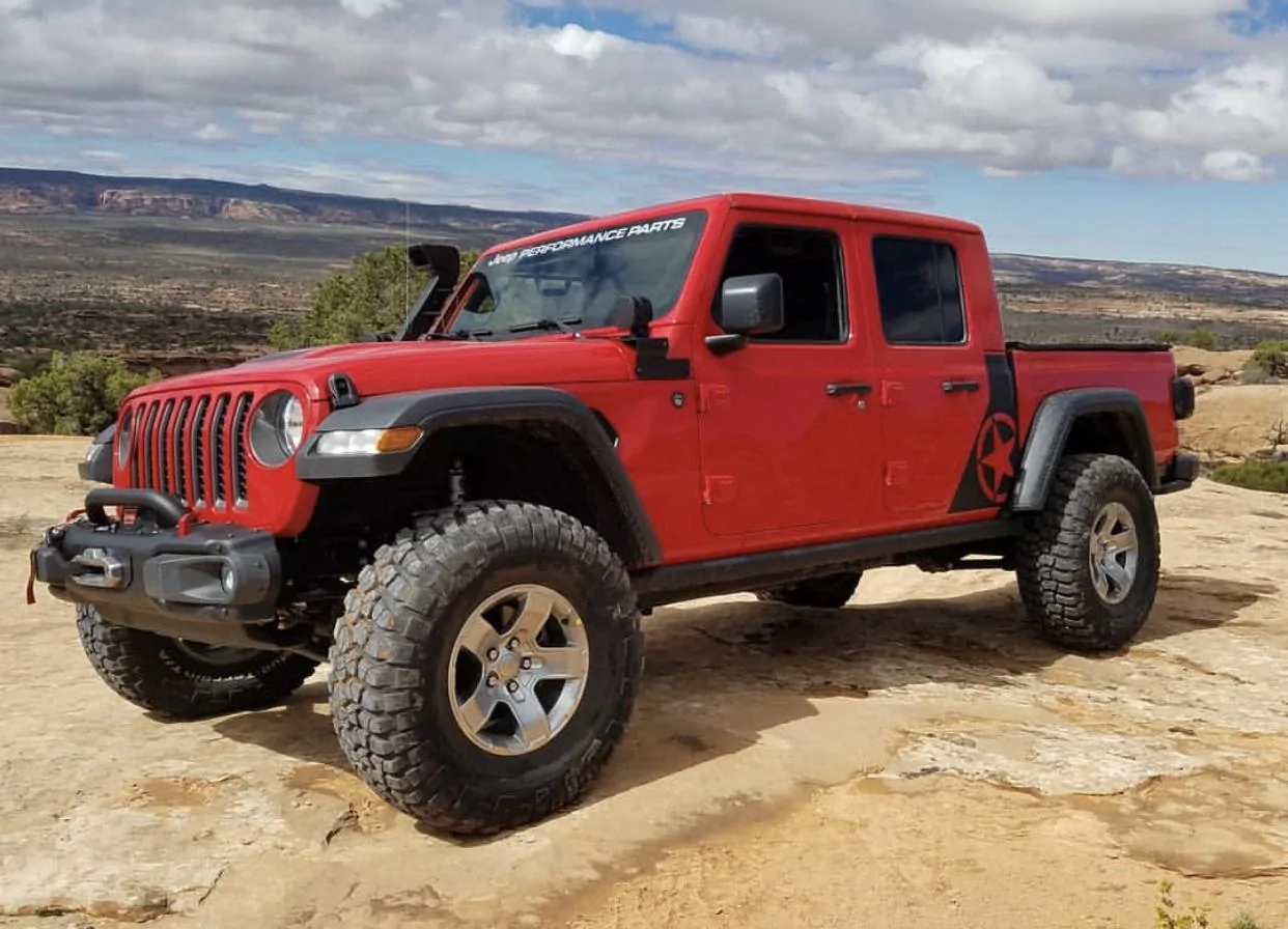 Jeep Gladiator FIRECRACKER RED Gladiator JT Club 24C8DC0A-01D7-46F0-BDC2-B5BB8D35304E