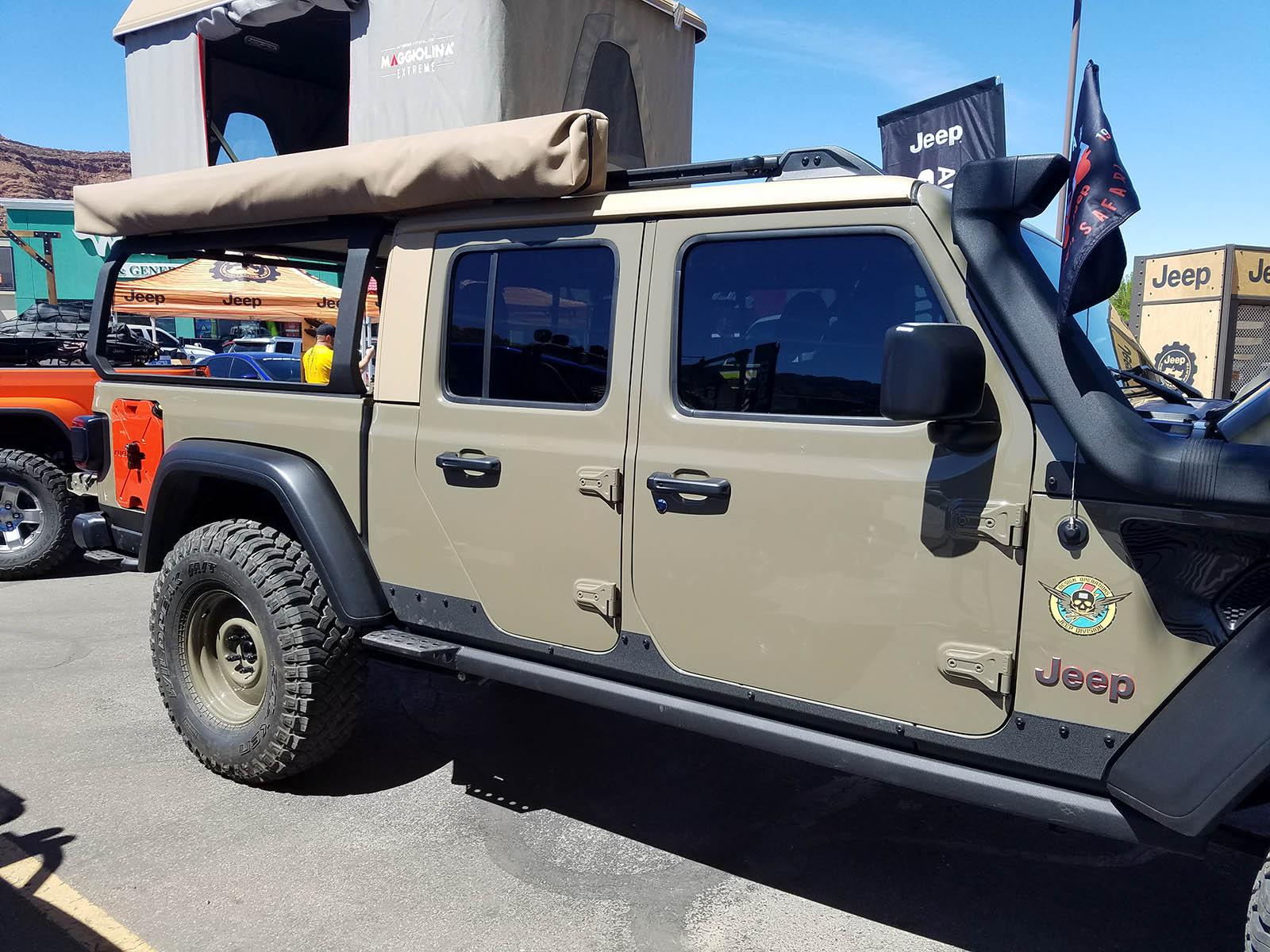 Jeep Gladiator Jeep Gladiator Wayout Concept in Gator Color wayout2